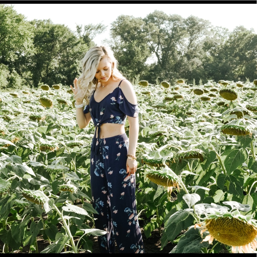 Two piece set